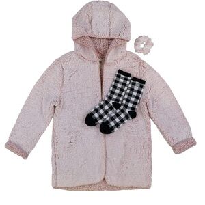 Victoria Secret’s Cozy 3-piece Sherpa Gift Set Hooded